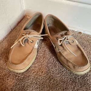Sperry tan boat shoes - size 9